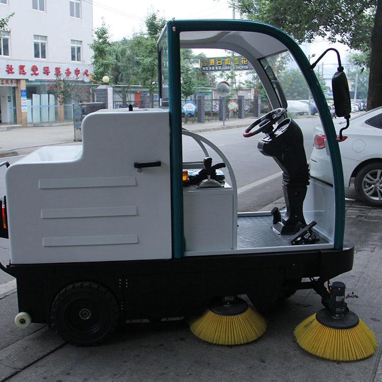 攀枝花掃地車廠家 KD-2160 凱德力掃地機廠家 工廠園區(qū)清潔掃地機廠家 現(xiàn)貨價優(yōu)品質(zhì)保證