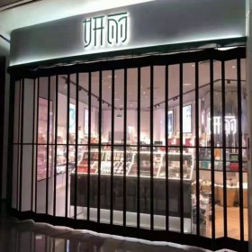 成都滑動(dòng)折疊門(mén)簾廠(chǎng)家 商場(chǎng)車(chē)間折疊軟門(mén)簾批發(fā) 透明折疊軟門(mén)簾價(jià)格