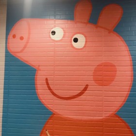 成都墻體彩繪 卡通可愛風(fēng)格   幼兒園墻面裝修彩繪