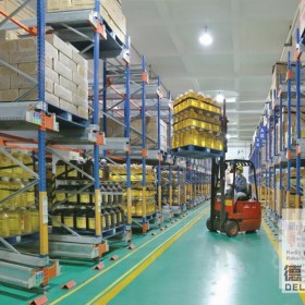 成都冷庫貨架生產(chǎn)廠家、成都重型倉儲貨架、成都倉庫貨架重型、成都貨架廠家、成都穿梭式貨架廠、成都智能穿梭貨架