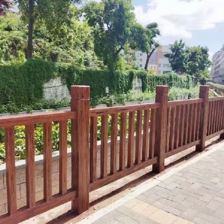 水泥仿木欄桿現(xiàn)貨 仿竹護欄定制價 河堤市政公園新農(nóng)村建設