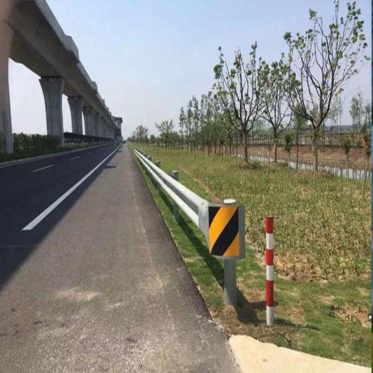 波形護(hù)欄11