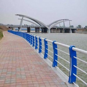 成都道路不銹鋼護(hù)欄廠家供應(yīng)不銹鋼橋梁景觀護(hù)欄 不銹鋼護(hù)欄桿