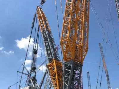 德國(guó)利勃海爾起重機(jī)LR13000：全臂248米，制霸全球
