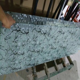 綿陽(yáng)廠家定制直銷家裝室內(nèi)夾絲玻璃屏風(fēng)隔斷