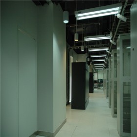 機(jī)房彩鋼板批量供應(yīng) 機(jī)房彩鋼板價格 廠家可定制 蘇潤科技