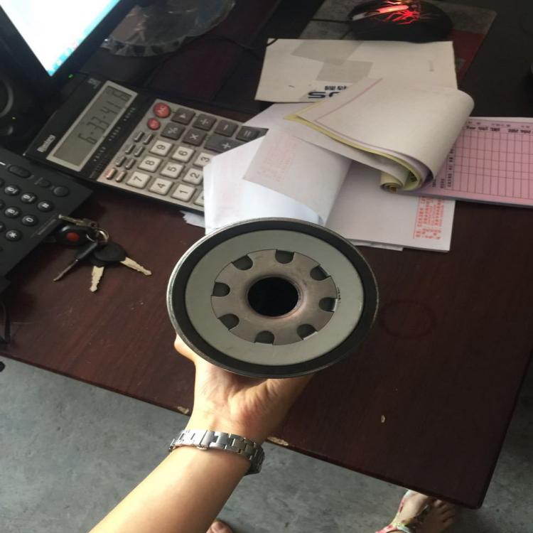 廠家直銷 螺桿空壓機(jī)油濾 各型號(hào)機(jī)油過濾器