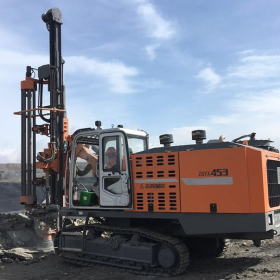 志高掘進453B一體式露天潛孔鉆機 成都志高鉆機 一體式潛孔鉆機廠家