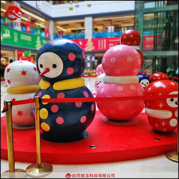 商場(chǎng)卡通造型娃娃擺件俄羅斯套娃不倒翁雕塑美陳道具裝置模型定制制作