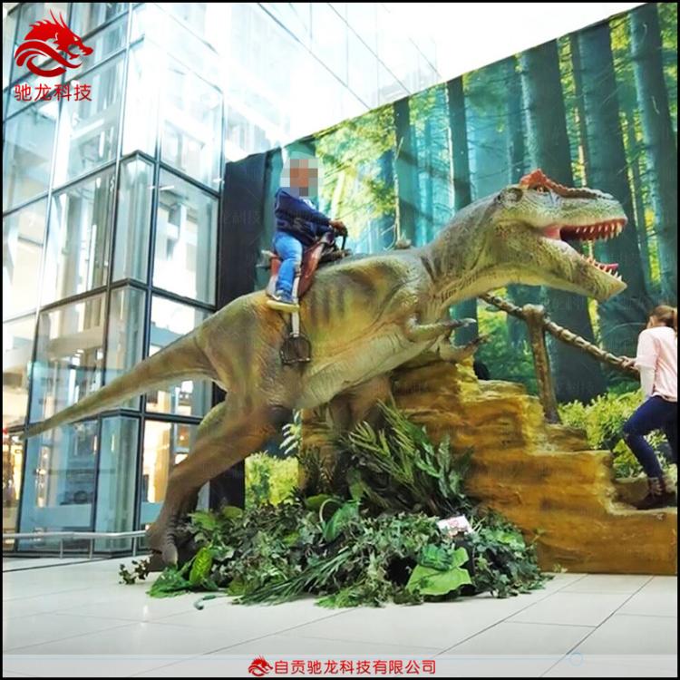 仿真恐龍坐騎商場騎乘恐龍電動(dòng)車廣場公園游樂園兒童恐龍游樂車公司