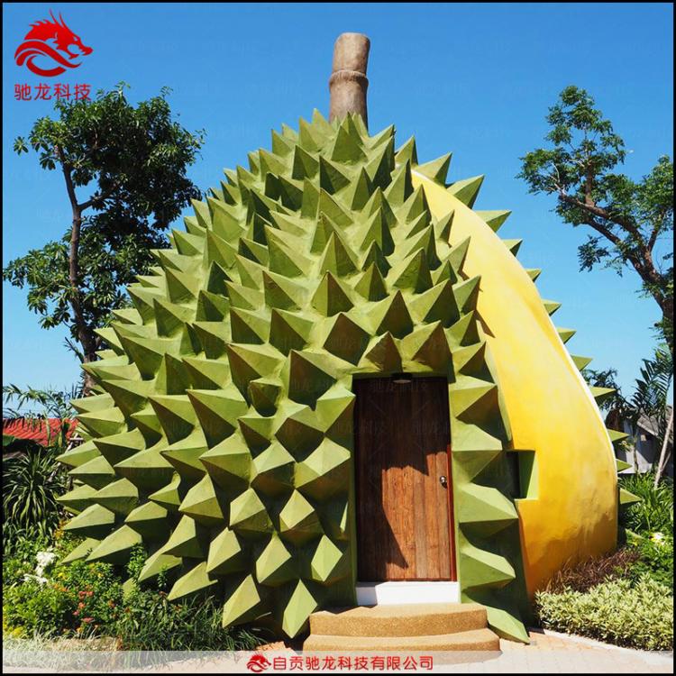 景區(qū)玻璃鋼榴蓮果屋大型水果美陳造型房子樹(shù)脂水果屋定制公司