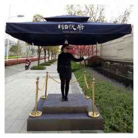 成都 物業(yè)遮陽(yáng)傘 天堂傘 站崗臺(tái)  禮賓桿 戶外庭院傘、方形遮陽(yáng)傘、休閑戶外遮陽(yáng)傘、戶外扳手傘可印刷LOGO定制顏色