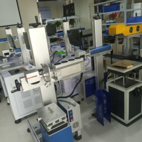 成都打標機 四川管件打碼機 臺式激光打標機 氣動打標機工業(yè)機械打碼機 零件激光打標機