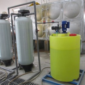 水處理設(shè)備成都環(huán)保軟水器過濾四川潔明之晨化學(xué)除氧器催化樹脂除氧器