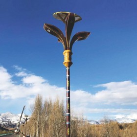 太陽能路燈廠家LED戶外防水高亮節(jié)能新農村建設民族風定制
