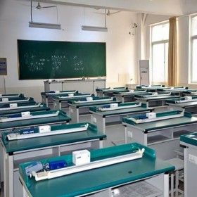 回收公司學校物資設備 我們專業(yè)整體收購拆除 全部自行運輸搬運