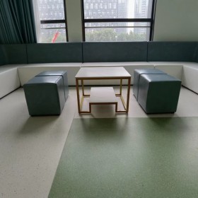 南充塑膠地板批發(fā)，PVC地板，地板膠批發(fā)，醫(yī)用地膠，幼兒園用地板膠現(xiàn)貨供應(yīng)