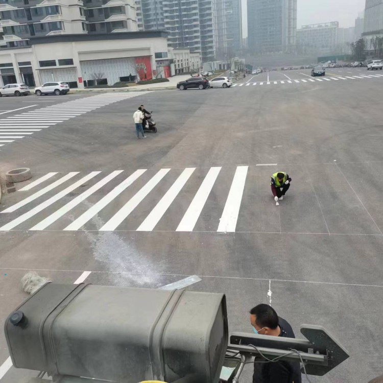 廠區(qū) 停車位 道路標(biāo)線劃線 干燥固化速度快 使用范圍廣