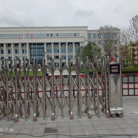 伸縮門鋁合金材質 電動伸縮門 智能遙控 加粗加厚不銹鋼材質 抗風穩(wěn)定防爬 堅固耐用