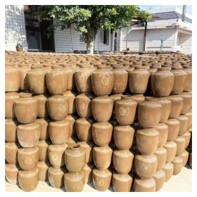 順風(fēng)陶業(yè)土壇定制 順風(fēng)陶業(yè) 土罐酒壇酸菜壇生產(chǎn)廠(chǎng)家 噸壇現(xiàn)貨