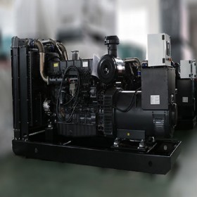 上柴發(fā)電機(jī)四川美晶順售前免費(fèi)提供負(fù)載容量分析、選型配套、技術(shù)咨詢、機(jī)房布置、設(shè)備安裝，360kw 發(fā)電機(jī)出售 上柴發(fā)電機(jī)品牌 上柴動(dòng)力 高原專用 動(dòng)力更強(qiáng) 工地、醫(yī)院、房地產(chǎn)、商場(chǎng)首先