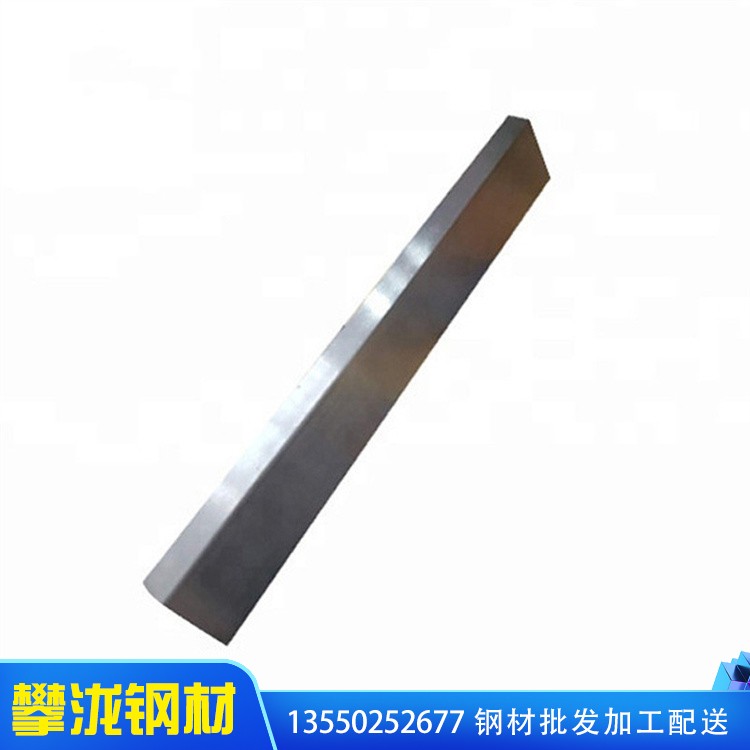 云南供應(yīng)國(guó)標(biāo)鍍鋅扁鋼 30*3鍍鋅扁鋼 鋼材批發(fā) 
