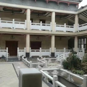 漢白玉別墅欄桿 公園廣場(chǎng)拱橋石雕欄桿定制 四川漢白玉欄桿批發(fā)