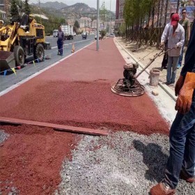成都透水地坪石子廠家 室外停車(chē)場(chǎng)透水地坪 現(xiàn)貨供應(yīng)