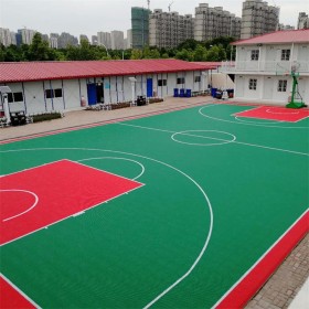 勝飛康體懸浮式拼接地板直供 懸浮地板籃球場(chǎng)專用 幼兒園懸浮地板 室外拼裝