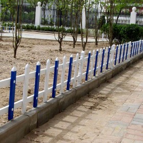 成都世旺工廠店P(guān)VC草坪柵欄籬笆綠化花園圍欄塑鋼草坪護(hù)欄庭院隔離護(hù)欄
