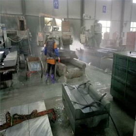 廠家直銷芝麻灰路沿石 S型 花崗巖路沿石 路面專用 價(jià)格優(yōu)惠