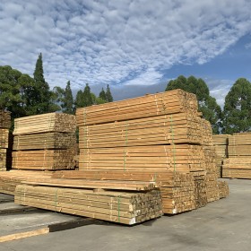 成都防腐木花箱廠 專業(yè)定制各類型花箱 價(jià)格便宜 可實(shí)地看貨