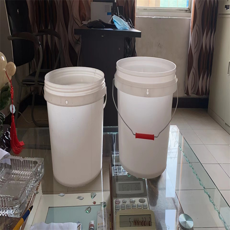 18L壓蓋桶 曉平專業(yè)塑料桶定制加工銷售