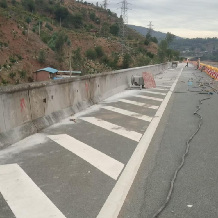 高速路切割樓板 框架梁拆除 防撞墻切割 友良拆除 安全作業(yè)