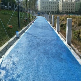 重慶市巴南區(qū)彩色透水混凝土生產(chǎn)廠家  彩色透水混凝土路面 壓花地坪材料生產(chǎn)廠家 透水混凝土粘接劑 生態(tài)透水砼  免費(fèi)設(shè)計(jì)施工方案 免費(fèi)做造價預(yù)算