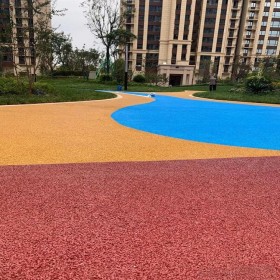 新鄉(xiāng)市 路面彩色透水混凝土 生態(tài)透水地坪 彩色混凝土透水地面 透水混凝土補爛 廠家免費指導(dǎo)施工