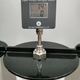 四川中活 50-216口徑廣口液氮罐溫度液位數(shù)顯液位傳感器 實時遠(yuǎn)程監(jiān)測樣本溫度液位 微信電話報警 實驗室進(jìn)口液氮罐改造