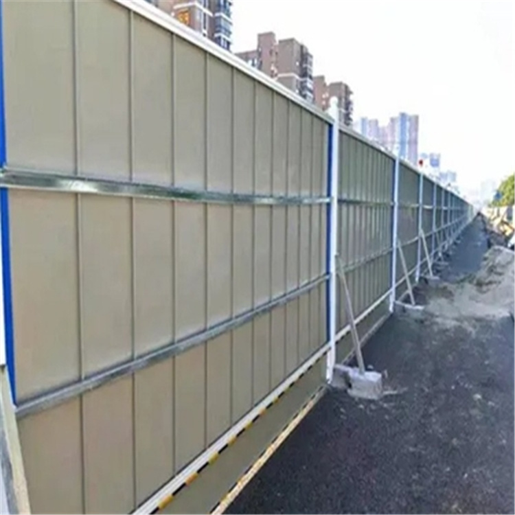 B級施工圍擋 市政彩鋼圍欄可定制 施工建造工地打圍pvc草皮圍墻批發(fā)