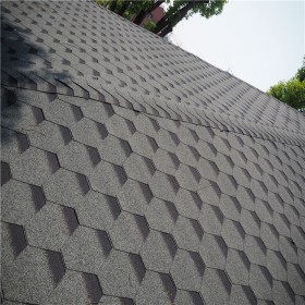玻纖瓦廠家 簡(jiǎn)格型沙漠金瀝青瓦 別墅屋面專(zhuān)用防水瓦 屋面防水瀝青瓦